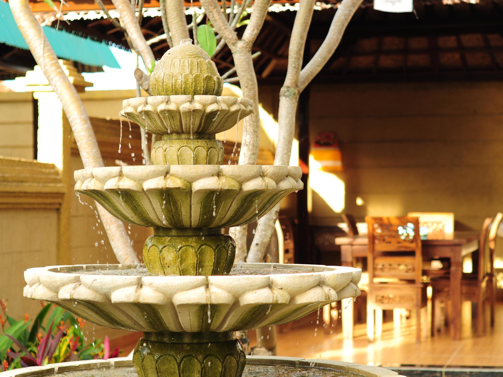 โรงแรมเกียนยาร์ กีอันยาร์ ภายนอก รูปภาพ