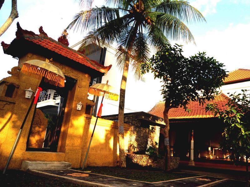 โรงแรมเกียนยาร์ กีอันยาร์ ภายนอก รูปภาพ