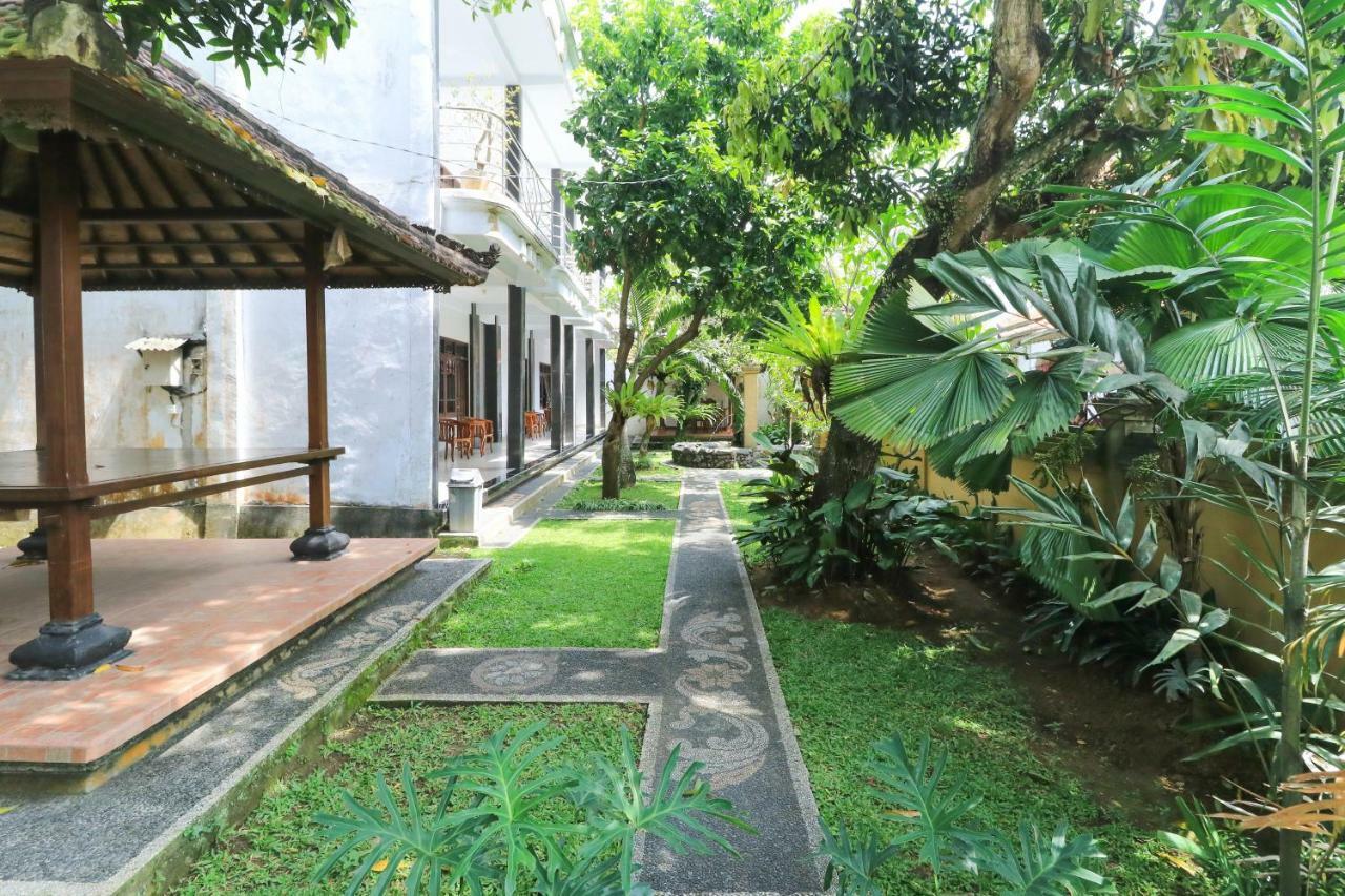 โรงแรมเกียนยาร์ กีอันยาร์ ภายนอก รูปภาพ